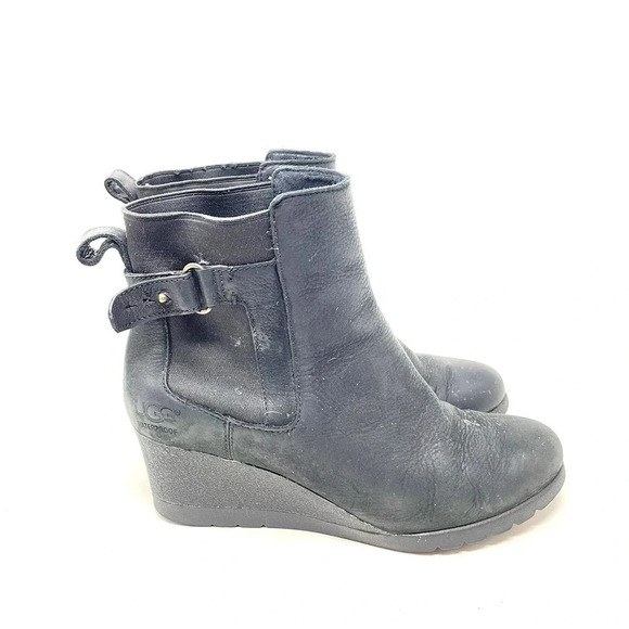 UGG Indra Wedge Booties Black Leather Size US 9 - Picture 2 of 7